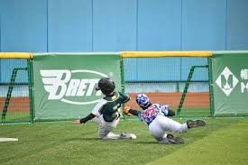 现金桌的筹码量选择：买入100BB还是200BB更有优势（现金桌买入筹码该选多少：100BB还是200BB更占优？）